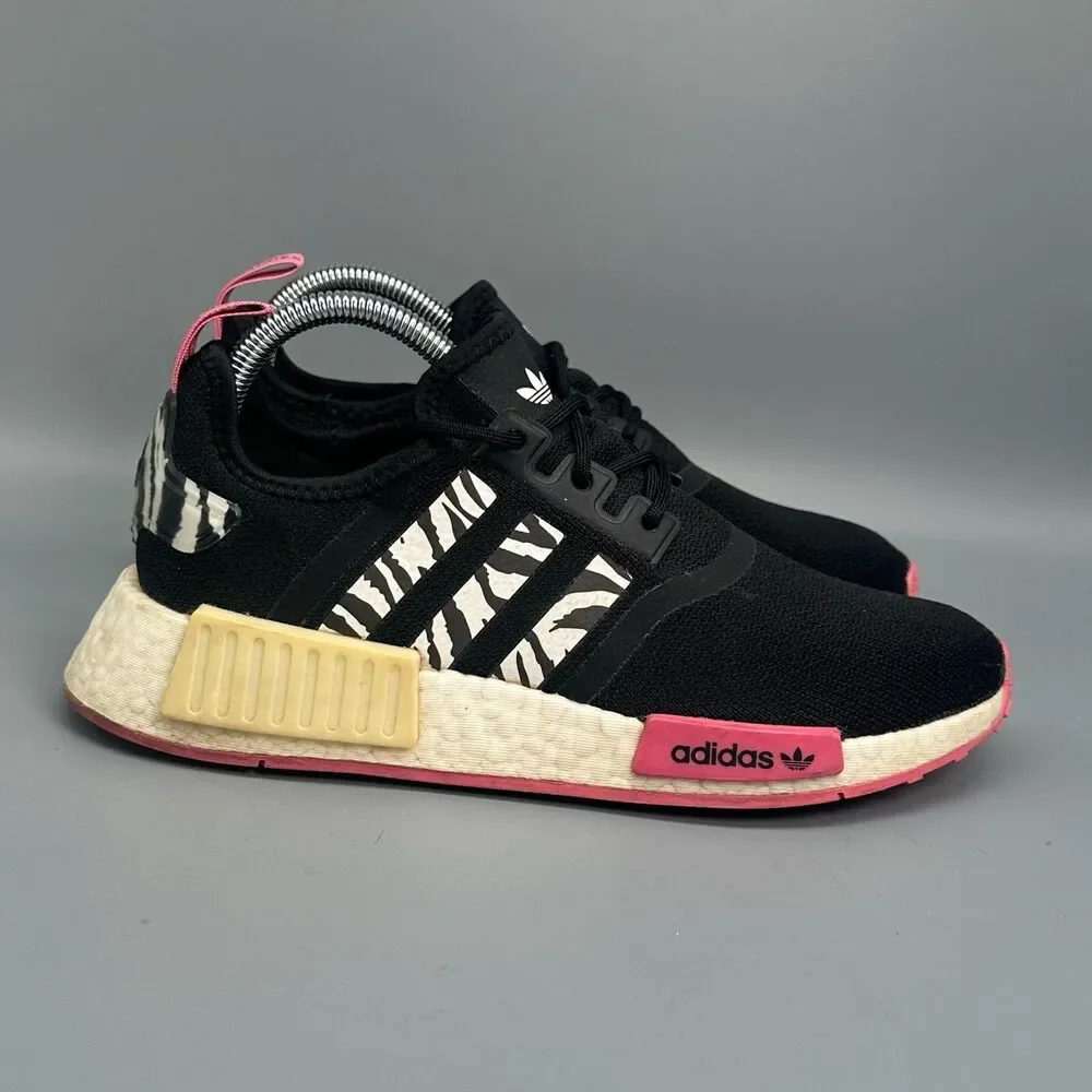 Adidas NMD R1 Sneakers Women's 7 Black White Athletic Sneakers Lace-Up Low Top